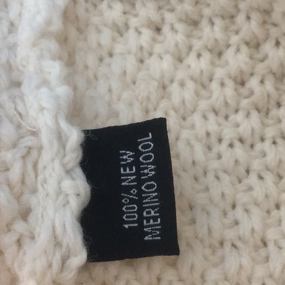 Sold Irish store merino wool pullover detailed collar - Picture 11 of 13